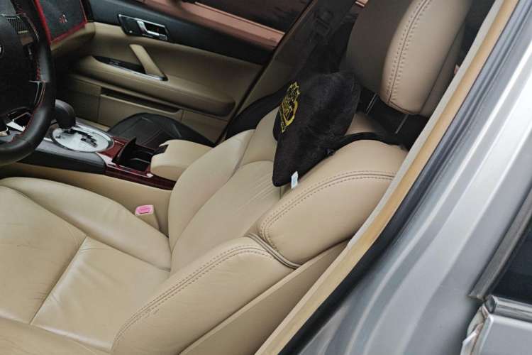Used Toyota Reiz 2008 2.5S Special Commemorative Edition Left Front Seat