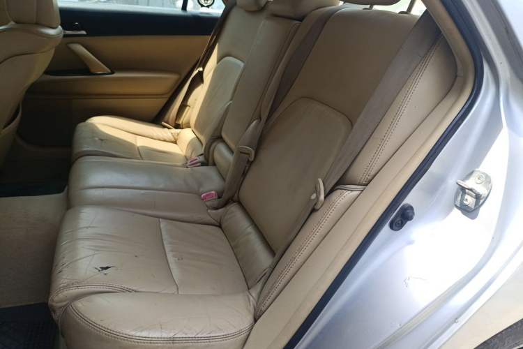 Used Toyota Reiz 2008 2.5S Special Commemorative Edition Left Rear Seat