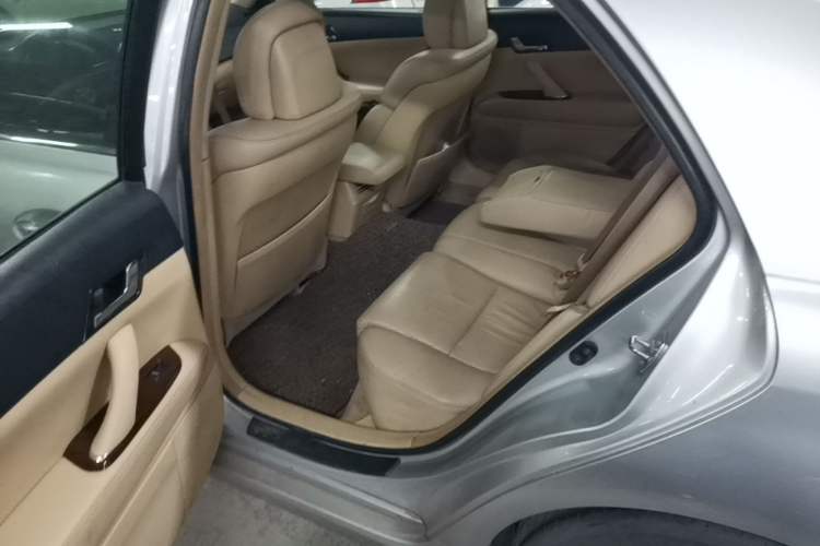 Used Toyota Reiz 2008 2.5S Special Commemorative Edition Left Rear Seat