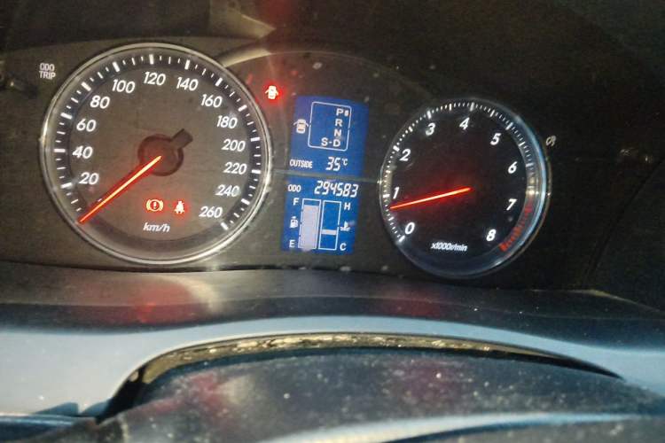 Used Toyota Reiz 2008 2.5S Special Commemorative Edition Odometer Close Up