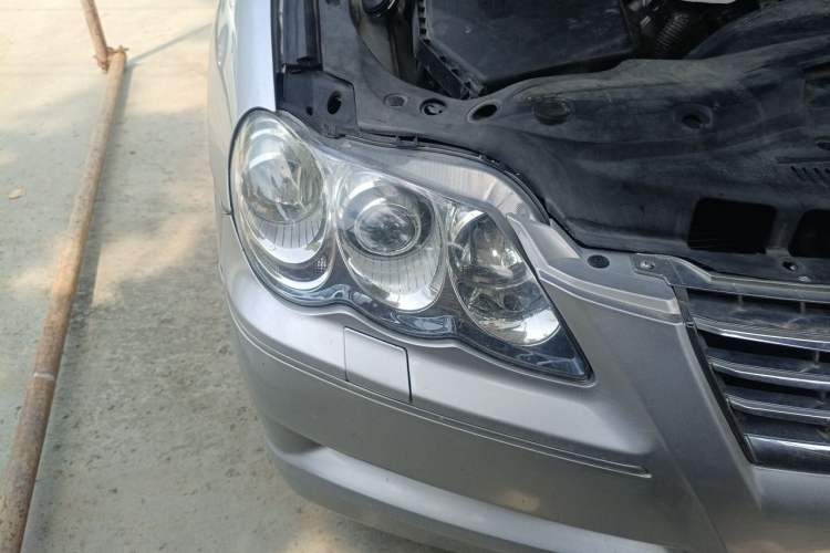 Used Toyota Reiz 2008 2.5S Special Commemorative Edition Right Front Headlight