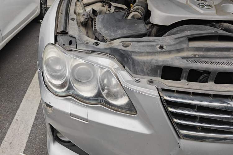 Used Toyota Reiz 2008 2.5S Special Commemorative Edition Right Front Headlight