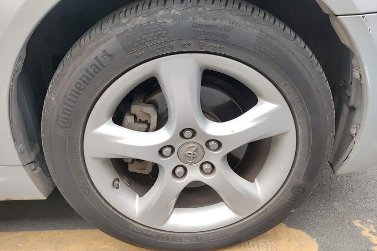 Used Toyota Reiz 2008 2.5S Special Commemorative Edition Right Front Wheel Hub