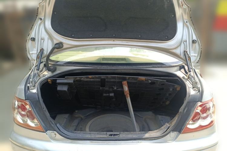 Used Toyota Reiz 2008 2.5S Special Commemorative Edition Trunk