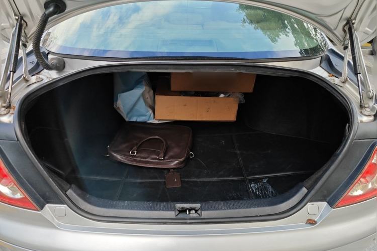 Used Toyota Reiz 2008 2.5S Special Commemorative Edition Trunk