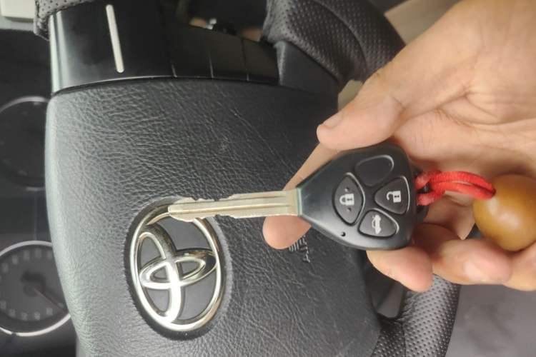 Used Toyota Reiz 2008 2.5S Special Commemorative Edition Vehicle Key