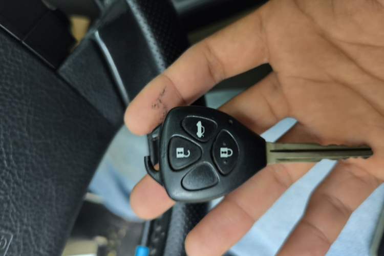 Used Toyota Reiz 2008 2.5S Special Navigation Edition Vehicle Key