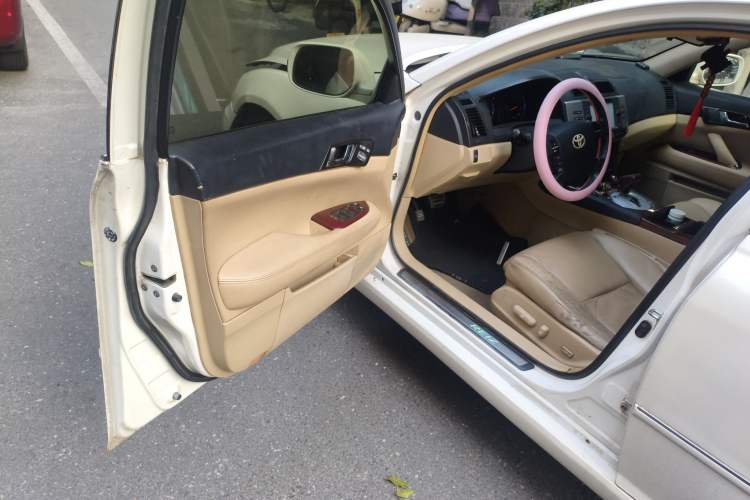 Used Toyota Reiz 2008 2.5S Special Commemorative Edition Driver Seat