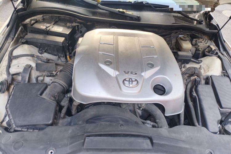 Used Toyota Reiz 2008 2.5S Special Commemorative Edition Engine Bay