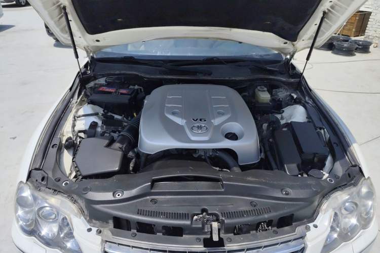 Used Toyota Reiz 2008 2.5S Special Commemorative Edition Engine Bay