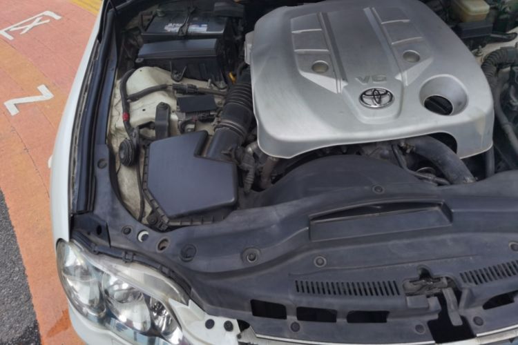 Used Toyota Reiz 2008 2.5S Special Commemorative Edition Engine Bay Right
