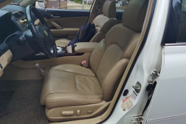 Used Toyota Reiz 2008 2.5S Special Commemorative Edition Left Front Seat