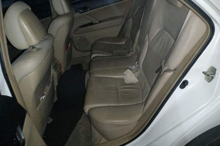 Used Toyota Reiz 2008 2.5S Special Commemorative Edition Left Rear Seat