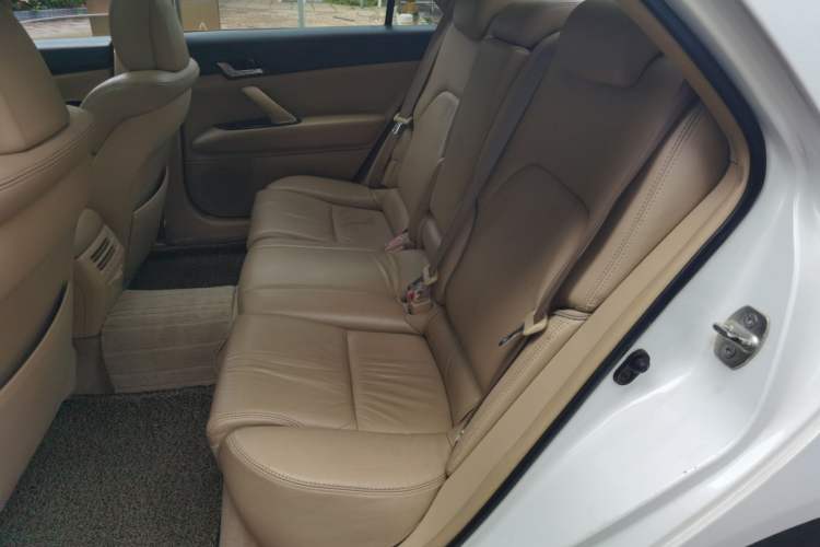 Used Toyota Reiz 2008 2.5S Special Commemorative Edition Left Rear Seat