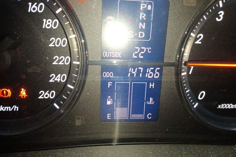 Used Toyota Reiz 2008 2.5S Special Commemorative Edition Odometer Close Up