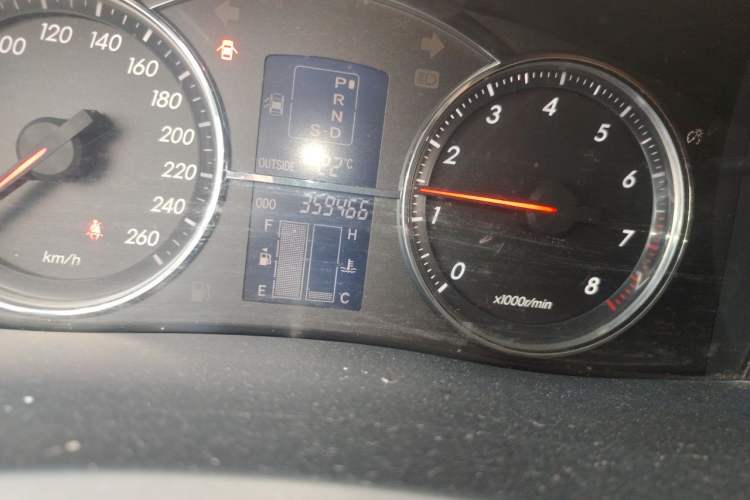 Used Toyota Reiz 2008 2.5S Special Commemorative Edition Odometer Close Up