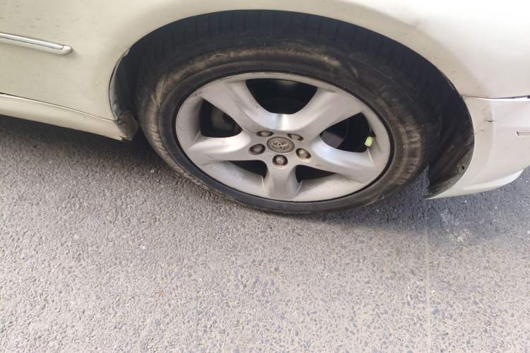 Used Toyota Reiz 2008 2.5S Special Commemorative Edition Right Front Wheel Hub