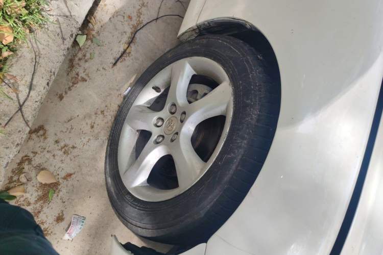 Used Toyota Reiz 2008 2.5S Special Commemorative Edition Right Front Wheel Hub