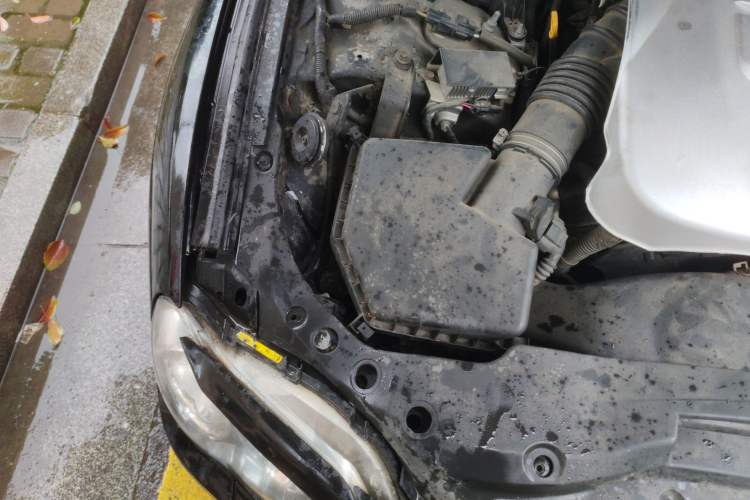 Used Toyota Reiz 2009 2.5S AVX Version Engine Bay Right