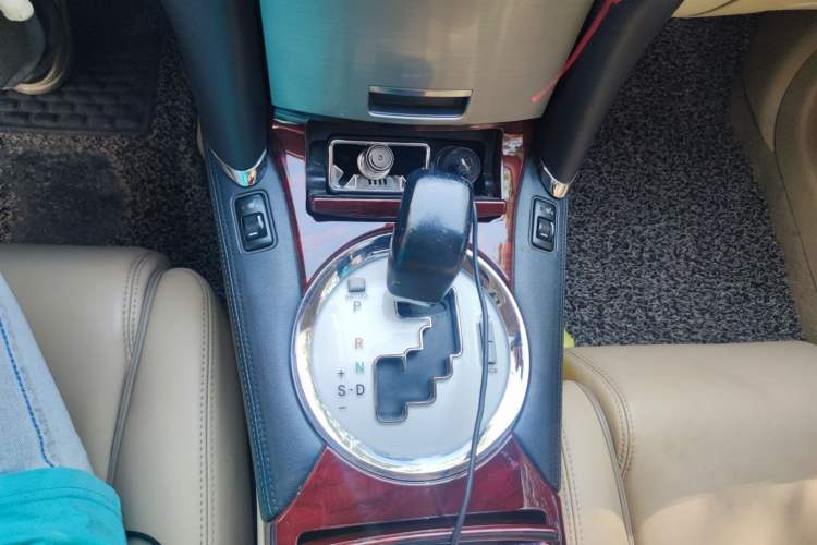 Used Toyota Reiz 2009 2.5S AVX Version Gear Lever