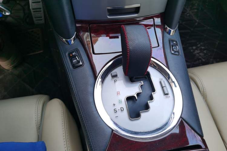 Used Toyota Reiz 2009 2.5S Comfort Edition Gear Lever