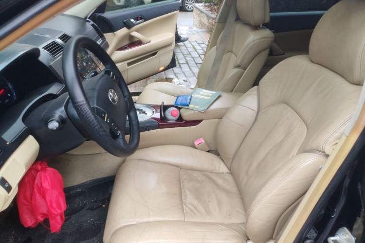 Used Toyota Reiz 2009 2.5S AVX Version Left Front Seat