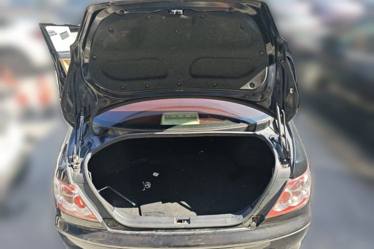Used Toyota Reiz 2009 2.5S Comfort Edition Trunk