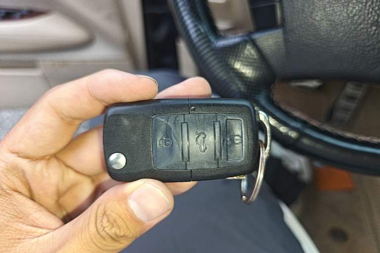Used Toyota Reiz 2009 2.5S Comfort Edition Vehicle Key