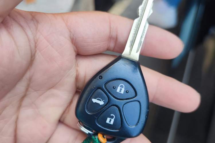 Used Toyota Reiz 2009 2.5S AVX Version Vehicle Key