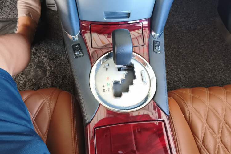 Used Toyota Reiz 2009 2.5S AVX Version Gear Lever