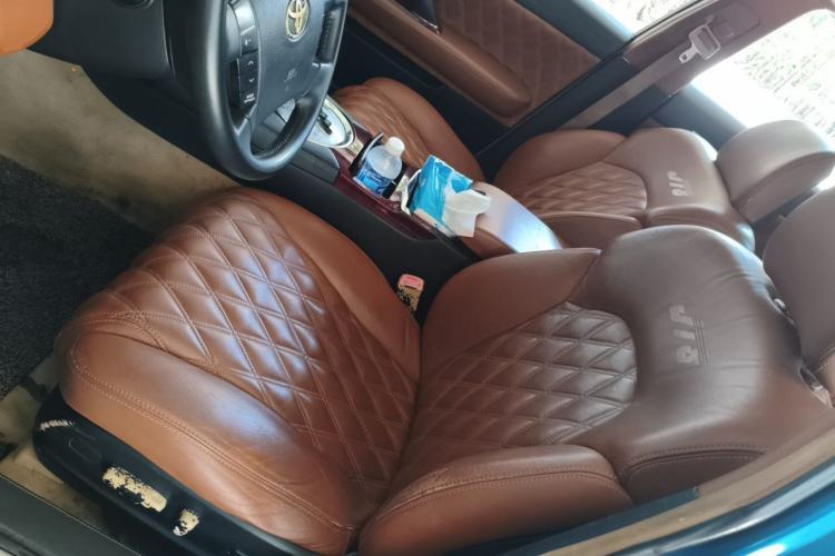 Used Toyota Reiz 2009 2.5S AVX Version Left Front Seat