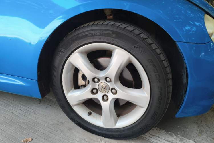 Used Toyota Reiz 2009 2.5S AVX Version Right Front Wheel Hub