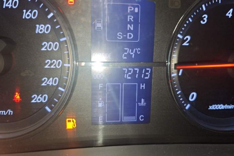 Used Toyota Reiz 2009 2.5S Comfort Edition Odometer Close Up