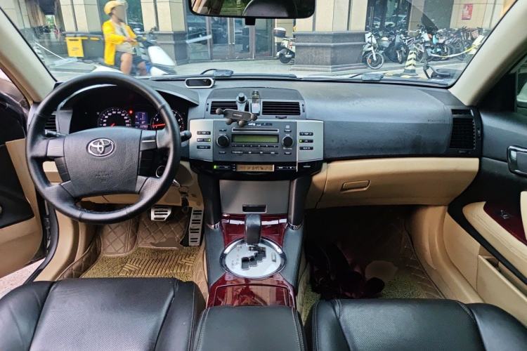 Used Toyota Reiz 2009 2.5S Comfort Edition Center Console