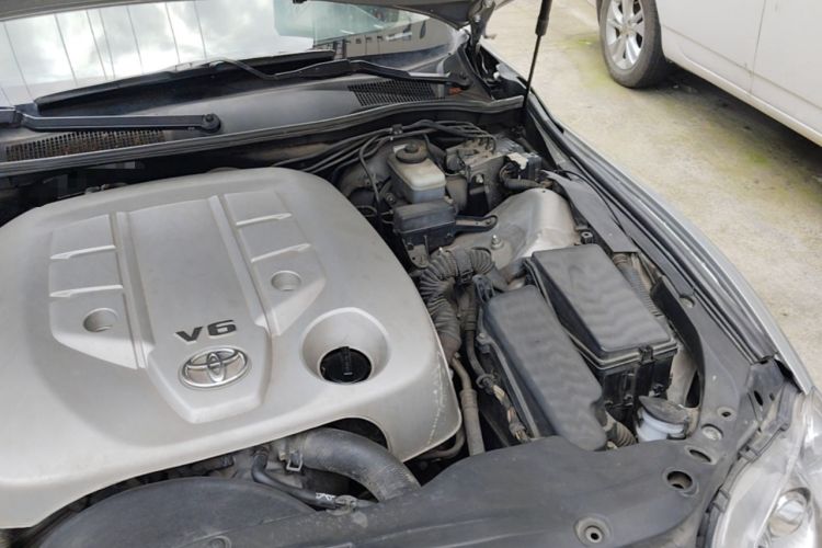 Used Toyota Reiz 2009 2.5S Comfort Edition Engine Bay Left