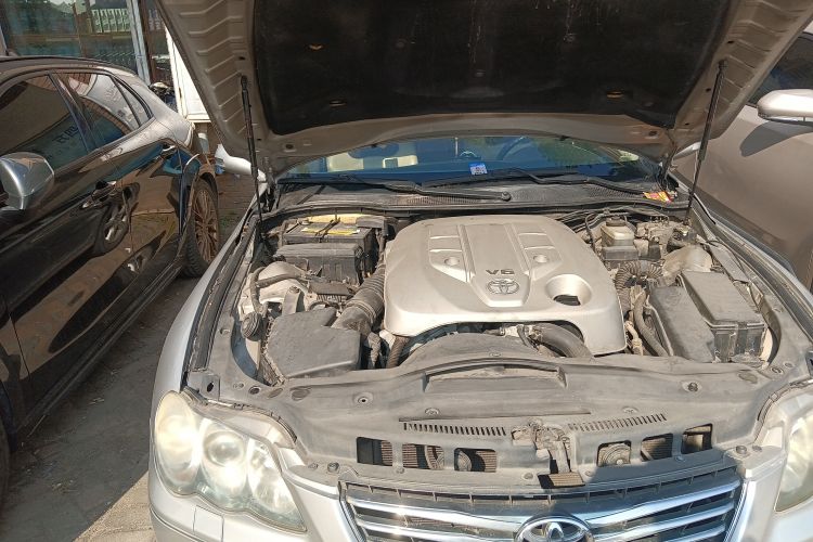 Used Toyota Reiz 2009 2.5S Comfort Edition Engine Bay Right