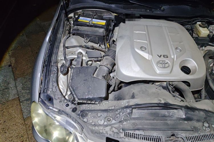 Used Toyota Reiz 2009 2.5S Comfort Edition Engine Bay Right