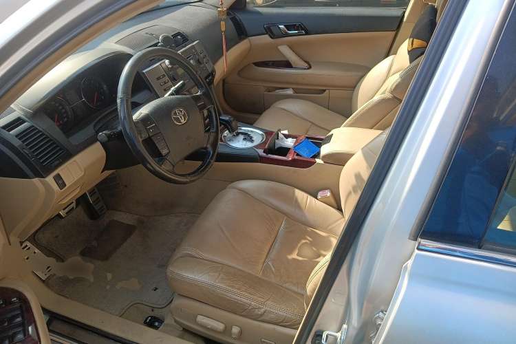 Used Toyota Reiz 2009 2.5S Comfort Edition Left Front Seat