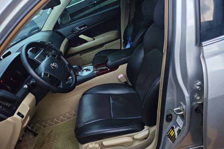 Used Toyota Reiz 2009 2.5S Comfort Edition Left Front Seat