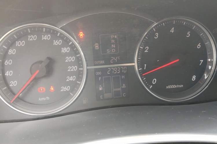 Used Toyota Reiz 2009 2.5S Comfort Edition Odometer Close Up