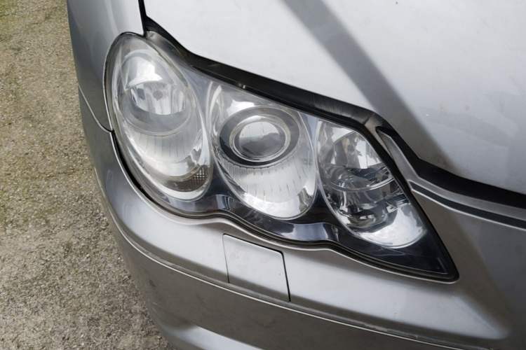Used Toyota Reiz 2009 2.5S Comfort Edition Right Front Headlight
