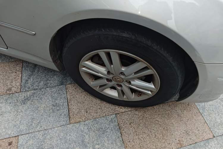 Used Toyota Reiz 2009 2.5S Comfort Edition Right Front Wheel Hub