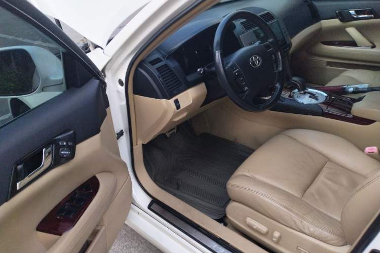 Used Toyota Reiz 2009 2.5S AVX Version Driver Seat