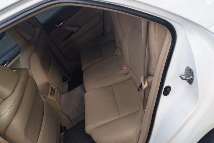Used Toyota Reiz 2009 2.5S AVX Version Left Rear Seat