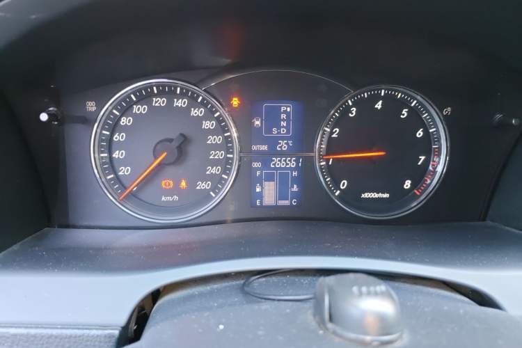 Used Toyota Reiz 2009 2.5S Comfort Edition Odometer Close Up