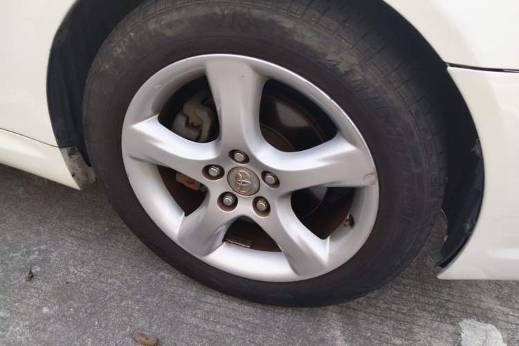 Used Toyota Reiz 2009 2.5S AVX Version Right Front Wheel Hub