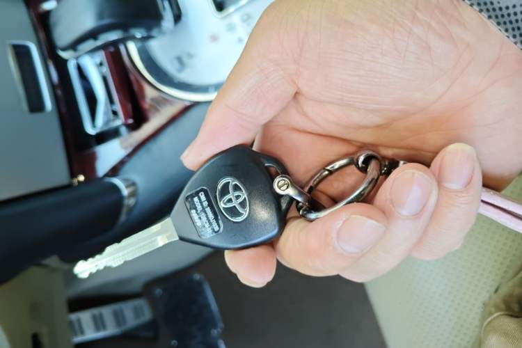 Used Toyota Reiz 2009 2.5S Comfort Edition Vehicle Key