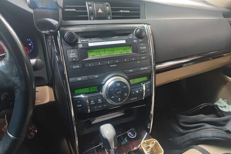 Used Toyota Reiz 2010 2.5V Fengdu Elite Edition Audio And AC Panel