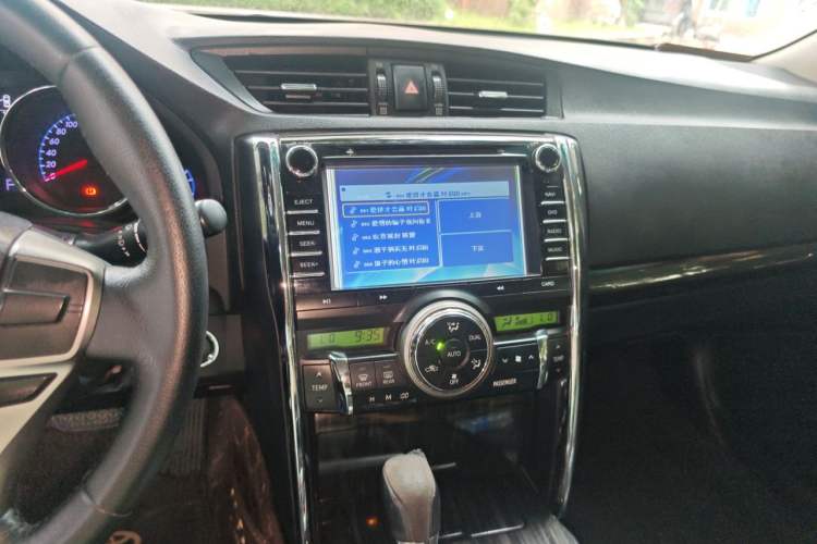 Used Toyota Reiz 2010 2.5V Fengdu Elite Edition Audio And AC Panel
