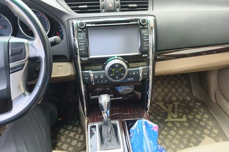 Used Toyota Reiz 2010 2.5V Fengdu Elite Edition Audio And AC Panel